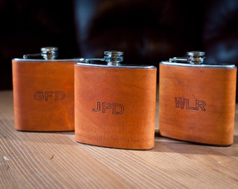 Hip Flask, Personalized Flask, Leather Flask, Groomsmen Flask, Custom flask, Groomsmen gift box, Gift for him, Fathers day gift