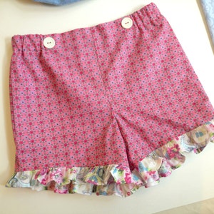 Simply Sweet Shorts - Girl's Short PDF Pattern. Girl PDF Sewing Pattern. Sizes 1-8