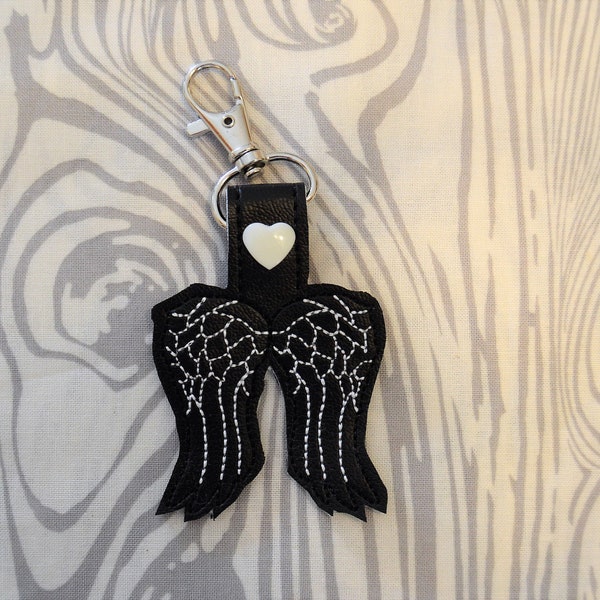Angel Wings - Embroidered Vinyl Key chain - Zipper Pull - Backpack Accessories - Daryl Dixon - The Walking Dead