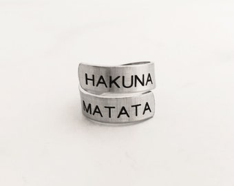Hakuna Matata ring, Custom Ring, Personalized Ring, happy ring, Best friends gifts, Twist ring, wrapped ring, Adjustable ring, engraved ring
