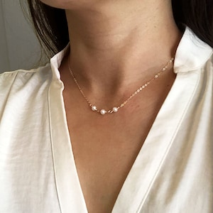 Pearl Bead Necklace, Dainty Pearl Necklace, Tiny Pearl, 14K Gold Filled, Rose Gold filled, Sterling Silver, Bridesmaids Gifts, Pearl Choker