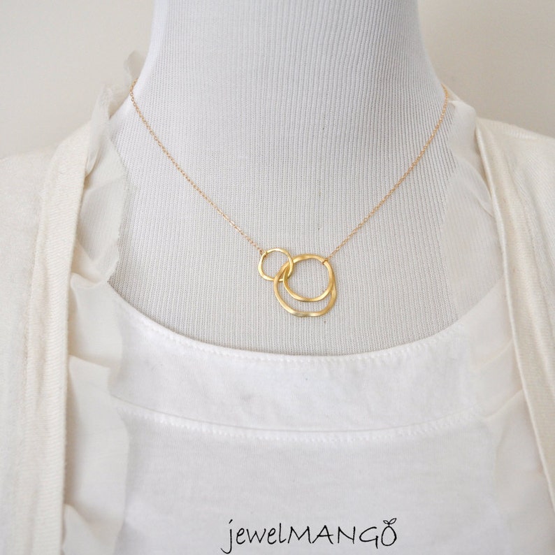simple modern Gold Triple Rings gold filled Three Ring Necklace Gold Linked Circles Past Present Future