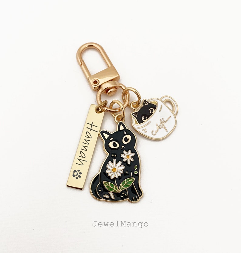 Custom Daisy Cat keychain Gold, Personalized name Cat Mom Bag charm, Teacup Cat key ring, Cat lover Stocking stuffer, Cat lady gift ideas image 1