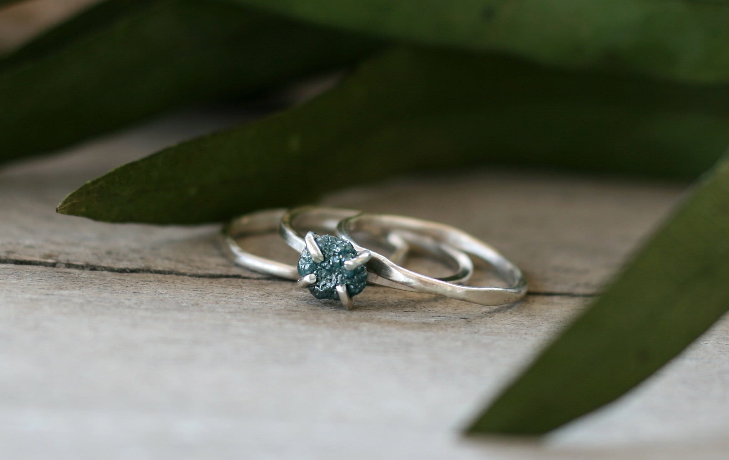 Bague De Fiançailles Diamant Brut Bleu 2.05 CTS - Argent 925 - Taille 7.5 - Non Taillé