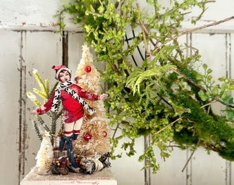 Handmade Christmas Diorama Gift Box: Vintage Ice Skater Scene Decor