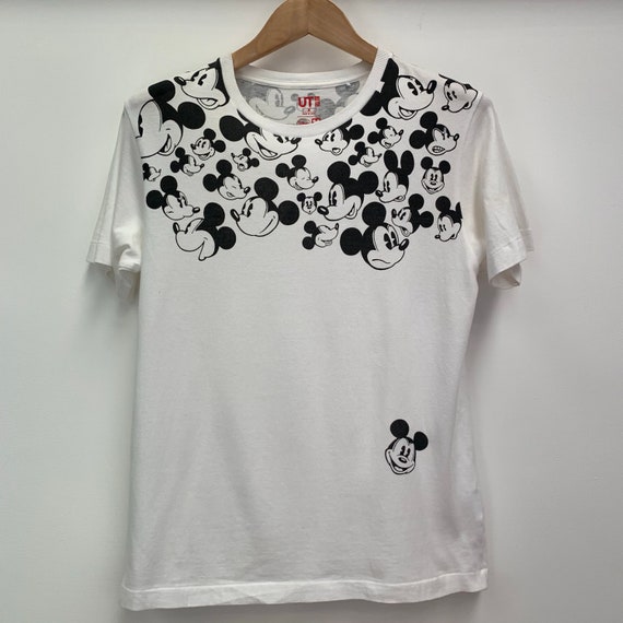 Vintage Uniqlo X Disney Mickey Mouse 