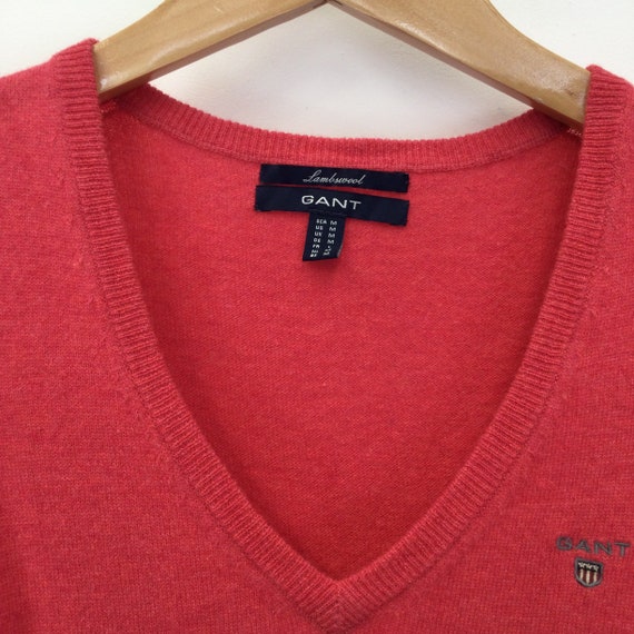 Vintage Y2K Pink V-neck Gant Sweater 