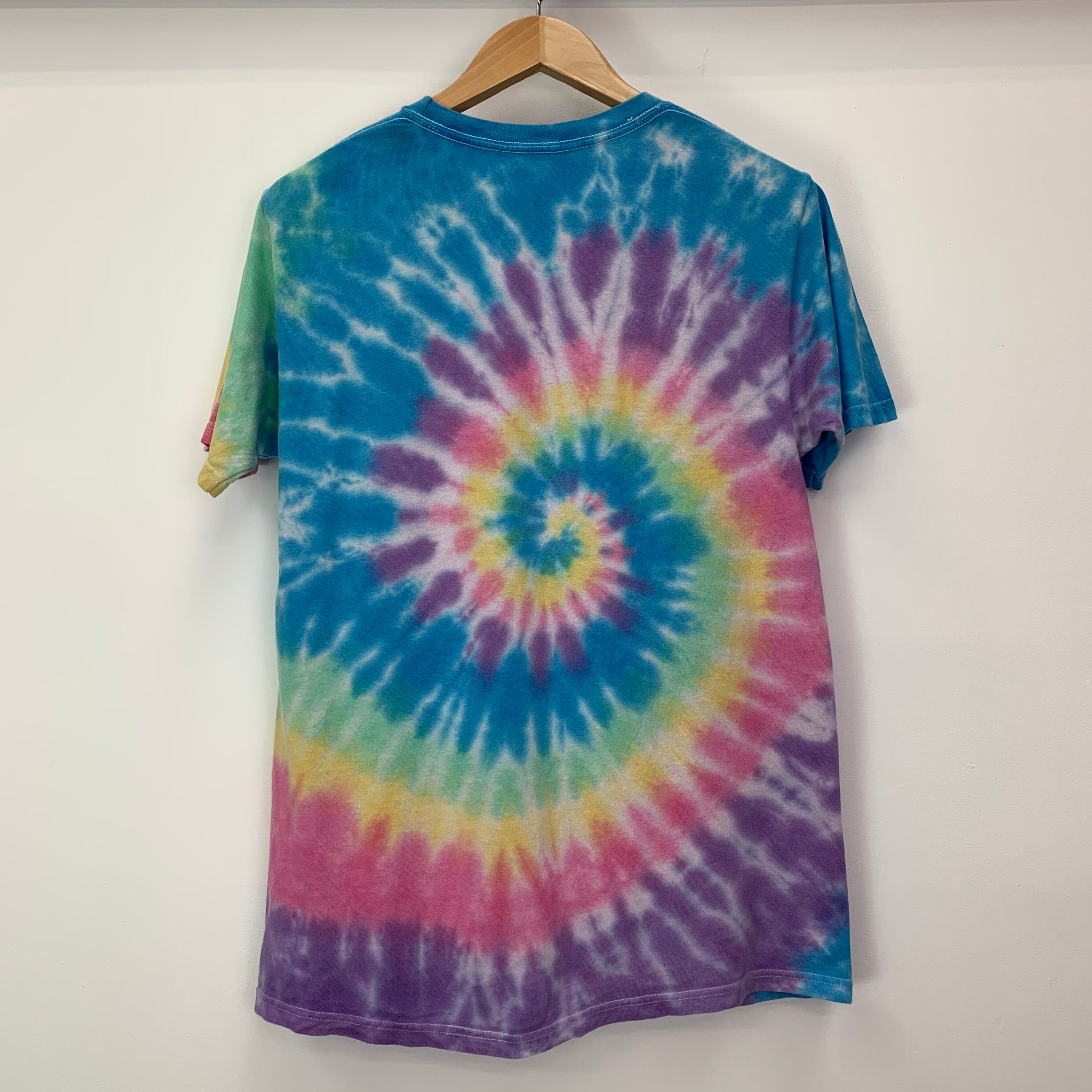Vintage Polaroid Rainbow Spiral Tie Dye T-Shirt | Etsy