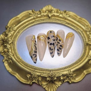 Luxury Mob Wife Leopard Print & Textured 3D Gold Press-On Nails Set