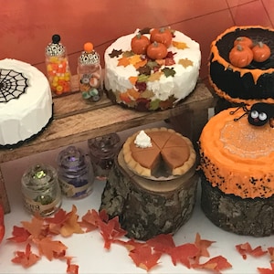 Cakes and Pumpkin Pies for Fall and Halloween Miniature 1:6 Scale for Fashion Dolls, Blythe Miniature Bakery Tiny Food Fall Diorama