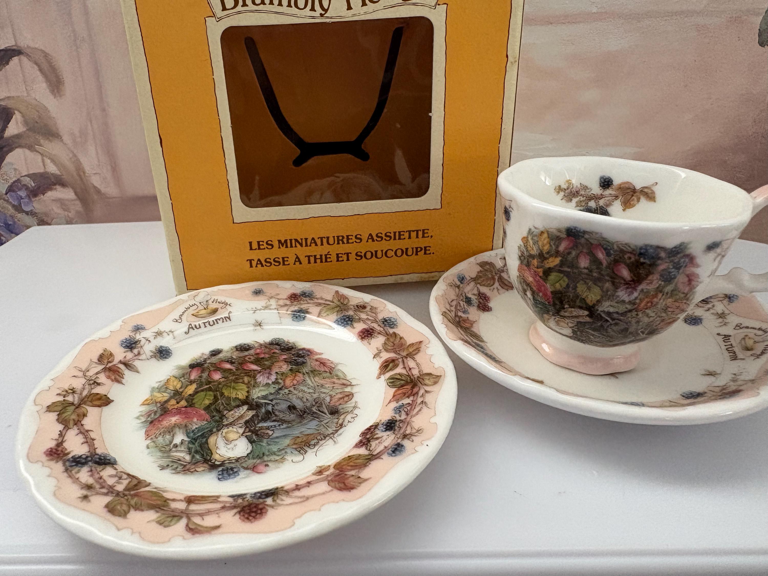   Brambly Hedge 食器セット Bramble Hedge Miniature Tea Set - Etsy