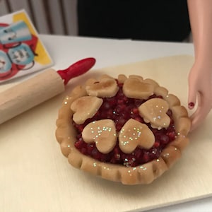 Miniature Pies and Cakes 1:6 Scale for 11 inch Fashion Dolls Miniature Bakery Doll Diorama Handcrafted Miniature Food