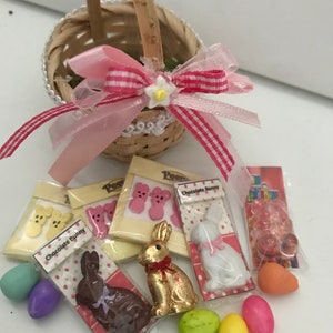 Easter Basket Miniature Filled with Tiny Candy and Six Pastel Eggs 1:6 Scale for 11inch Fashion Dolls, Blythe Dolls