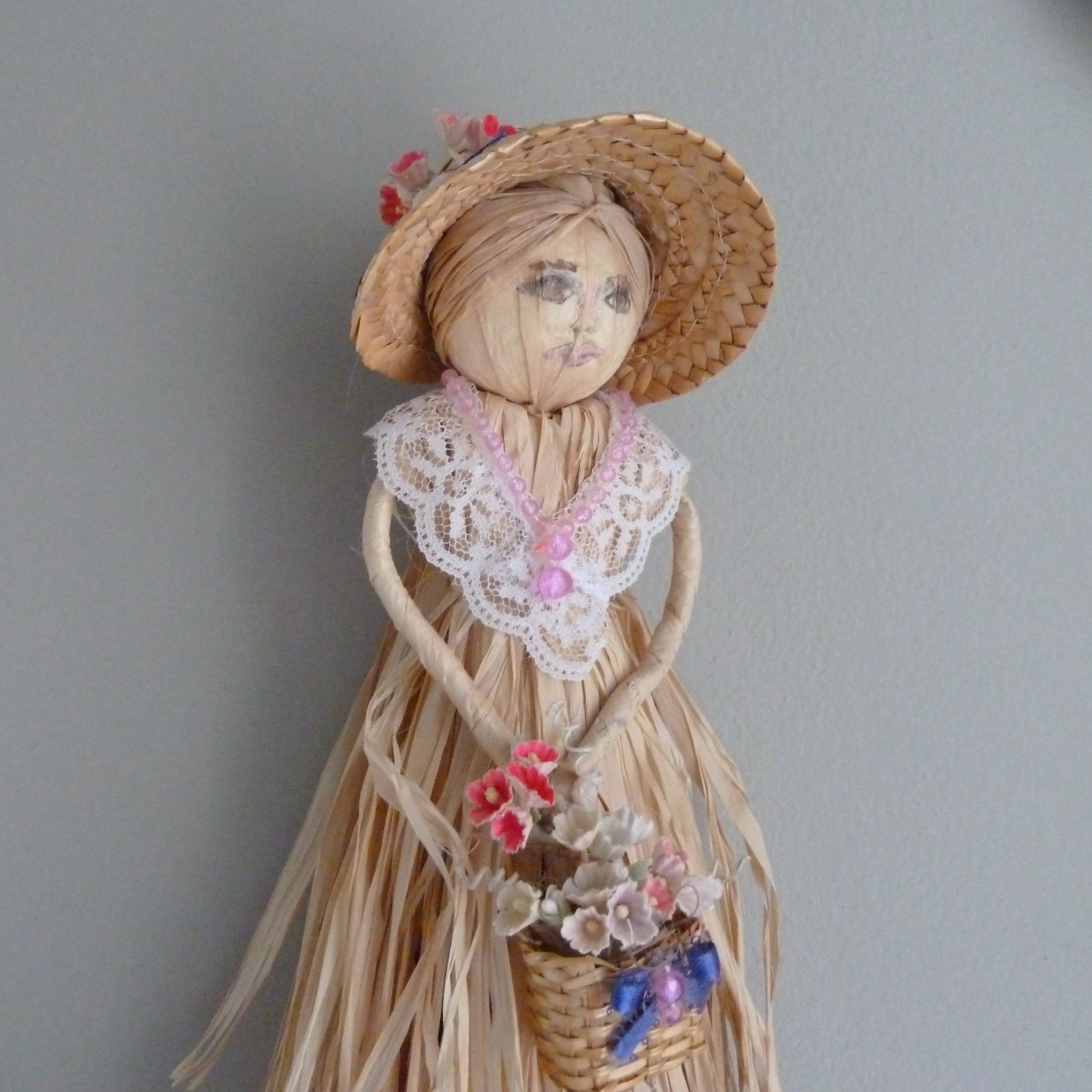 Wall Hanging, Natural Straw Home Decor Depicting a Beautiful Lady in