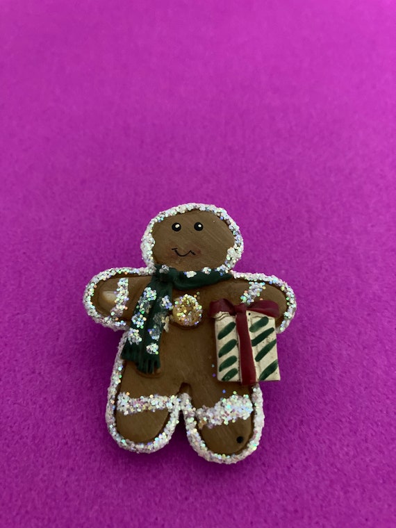 Gingerbread Man Christmas Pin.