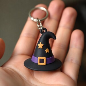 Little Witch Hat Keychain, Hand Painted Resin 3D Printed Trinket, Spooky Accessory for Keys