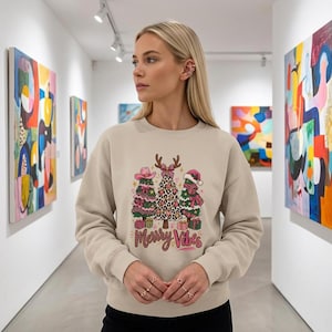 Sweat-shirt de Noël femme, cadeau pour femme, cadeau festif maman, fille ou meilleure amie, style hivernal féminin, pull léopard rose