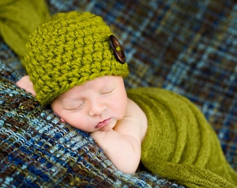 Green baby hat READY TO SHIP brown wood button hospital beanie coming home outfit newborn boy & girl shower gift lemongrass 0 to 3 month 0-3