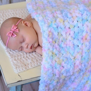 Baby girl blanket 14 colors white pastel chunky crochet knit newborn photo prop for photography soft fluffy winter wrap unique shower gift image 1