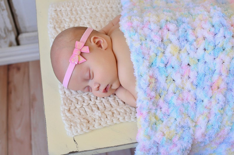 Baby girl blanket 14 colors white pastel chunky crochet knit newborn photo prop for photography soft fluffy winter wrap unique shower gift image 4