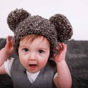 Baby girl hat 18 colors giant pom pom chunky crochet beanie fun newborn photo prop for photography knit winter hat baby toddler kid's sizes image 9