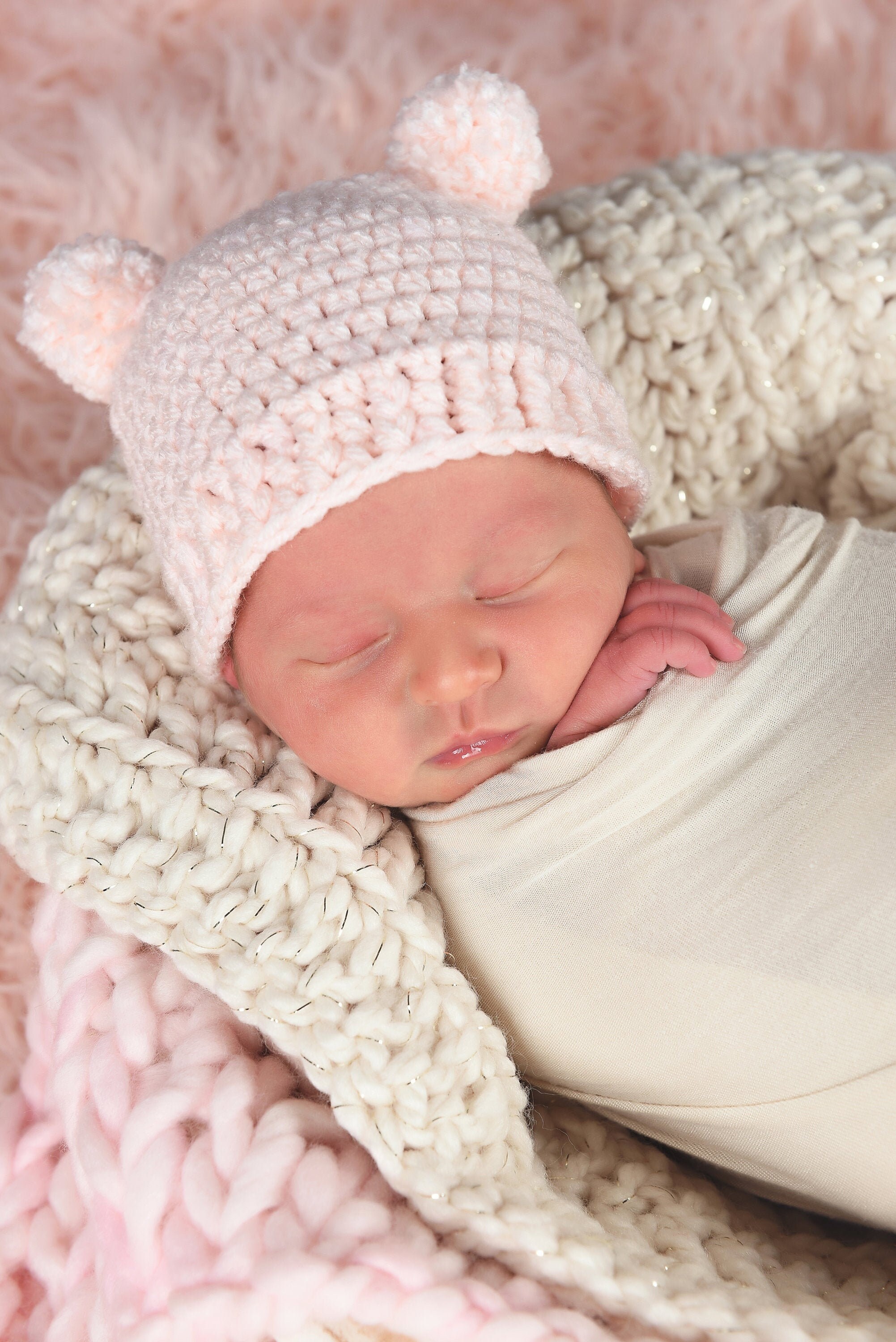 Photo prop. Ready to ship Newborn girl bear bonnet. Pink bear hat. newborn girl prop newborn girl hat