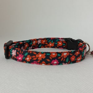 Breakaway Cat Collar- &#39;&#39;Tiny Floral&#39;&#39;- Wildflower Cat Collar/ Spring & Summer Flowers/ Colorful Floral Cat Collar/ Kitten, Cat, Small Dog