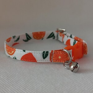 Cat Collar -&#39;&#39;Orange and Slices&#39;&#39;- Fruit Cat Collar/ Citrus, Fresh, Tropical/ Winter Fruit/ Breakaway Cat Collar/ Gift/ Cat, Small Dog Sizes