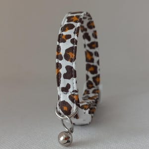 Cat Collar -&#39;&#39;Leopard, Cheetah&#39;&#39;- Exotic Cat Collar/ Animal Print Cat Collar/ Breakaway, Bell/ Gift for Cat/ White/ Cat, Small Dog Sizes