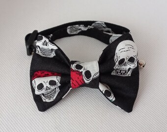 Ensemble de collier pour chat avec noeud papillon, tête de mort noir, Halloween, collier de chat tête de mort avec noeud papillon amovible assorti, collier séparable, chat, petites tailles