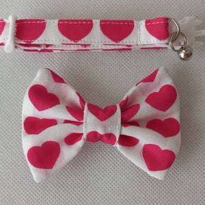 BowTie Cat Collar Set -&#39;&#39;Pink Heart&#39;&#39;- Valentine&#39;s Day Cat Collar w/ Matching Removable Bow Tie/ Love Cat Bow Tie/ Breakaway/ Cat, Small Dog