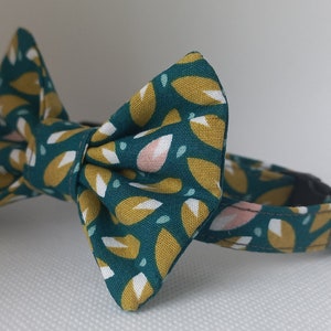 Bow Tie Cat Collar Set- ''Leaf ''- Dark Green, Autumn Leaves Cat Collar w/ Matching Removable Bow Tie/ Unisex/ Kitten, Cat & Small Dog Sizes