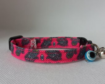 Cat Collar - ''Evil eye, Hamsa'' - Hand of Fatima Cat Collar / Fuchsia (Breakaway) Cat Collar+ Bell, Charm / Blue Eye / Cat, Small Dog Sizes