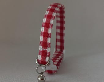 Katzenhalsband -''Gingham, Rot''- Kariertes Katzenhalsband/ Abbrecherhalsband mit Glocke/ Sommer, Wintertaugliches Katzenhalsband