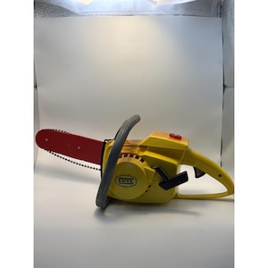 Vintage ERTL Toy Chainsaw Yellow Red Plastic Pull String Working Chain Toy