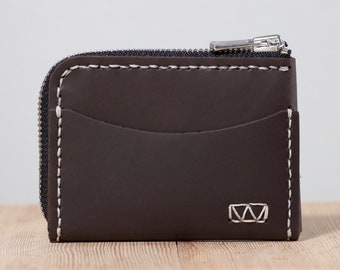 Handsewn Full-Grain Leather Zip Wallet With External ID Pocket | Manteo