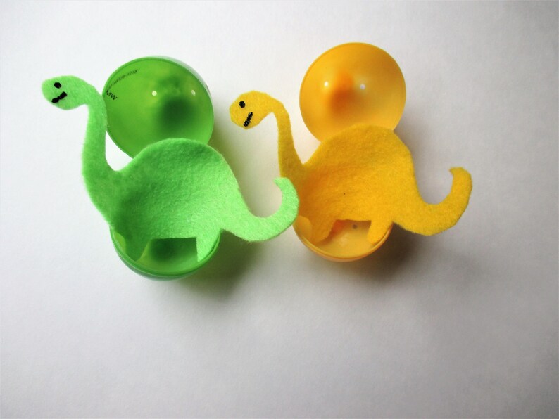 dinosaur sorting activity