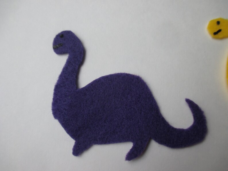 dinosaur sorting activity
