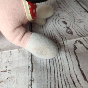Vintage Pink Baby Minnie Mouse Crawling Plush Stuffed Animal With Bib READ image 5