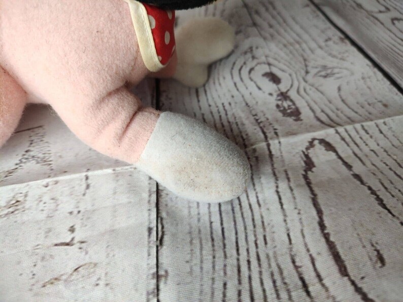 Vintage Pink Baby Minnie Mouse Crawling Plush Stuffed Animal With Bib READ image 5