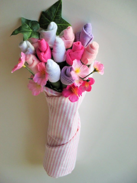 Items similar to Custome baby sock rose bouquet baby shower gift on Etsy
