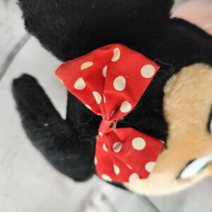 Vintage Pink Baby Minnie Mouse Crawling Plush Stuffed Animal With Bib READ image 3