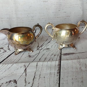 Vintage Creamer y Sugar Set 5th Ave Plateado