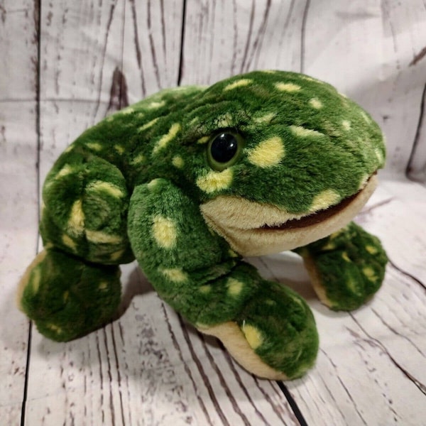 1994 Giant Star Corp Frog Plush Stuffed Animal realistic frog