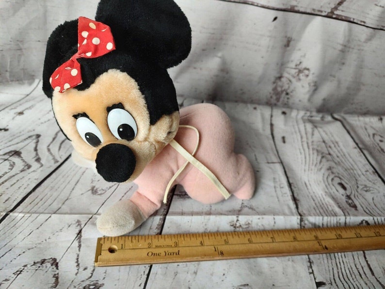 Vintage Pink Baby Minnie Mouse Crawling Plush Stuffed Animal With Bib READ image 9