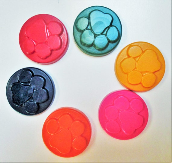 paw print recycled crayons set of 6, doggy party favors, pup favors