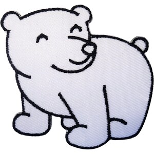 Peut inclure: Un écusson brodé blanc en forme d'ours polaire de dessin animé. L'ours est représenté de profil avec une expression souriante, doté de contours noirs brodés épais qui définissent ses oreilles, ses yeux, son nez, sa bouche et son corps arrondi.