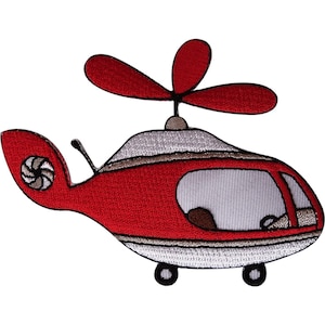 Pode incluir: Um emblema bordado em forma de helicóptero com corpo vermelho, janelas brancas e uma secção inferior branca. Apresenta um rotor superior vermelho, um pequeno rotor de cauda com centro branco, uma antena preta fina e duas rodas pretas.