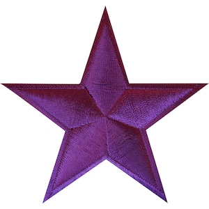 Puede incluir: Un parche de estrella de cinco puntas con hilo de bordar morado denso. El diseño incluye un borde cosido visible y una superficie texturizada creada por el patrón direccional del hilo, formando una estrella clásica con puntas afiladas.