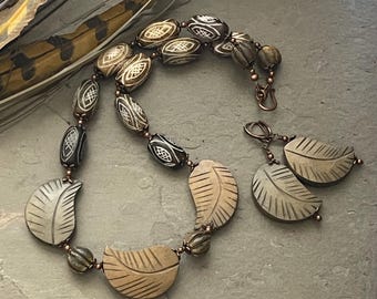 Leaf jewelry, leaf necklace, leaf earrings.  Neutral jewelry